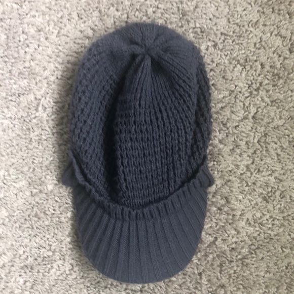 Hat - Picture 1 of 4